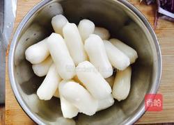 炒芝士年糕的做法图解2