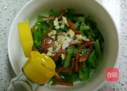 凉拌香芹的做法图解7