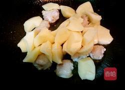 红烧鸡翅土豆的做法图解5