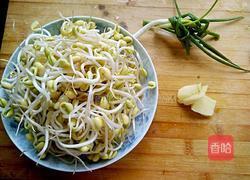 豆芽排骨汤的做法图解3