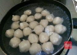 炸墨鱼丸的做法图解3