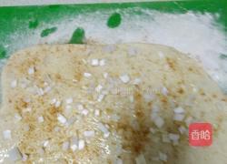 多层鲜香花卷的做法图解2