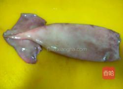 韭苔炒鱿鱼的做法图解1