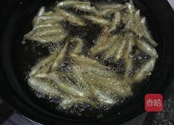 油炸小酥鱼的做法图解8