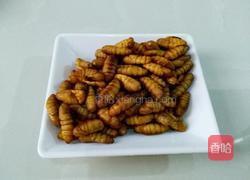 爆炒蚕蛹的做法图解1