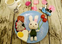 萌小兔早餐拼盘