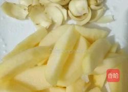 苹果百合瘦肉汤的做法图解1