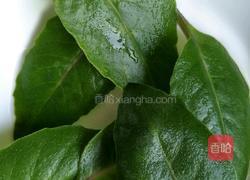 降压除燥海木耳汤的做法图解2