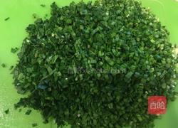 猪肉韭菜馅饼的做法图解3