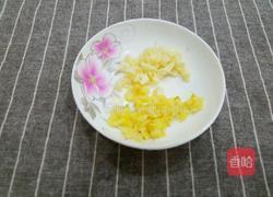 西兰花炒山药的做法图解4