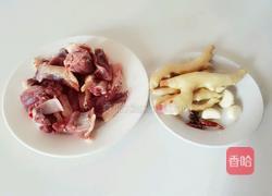 子姜啤酒鸭的做法图解1