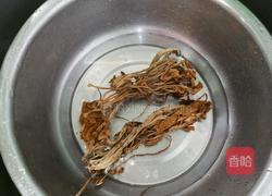 茶树菇烧排骨的做法图解1