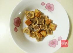 凉拌月饼的做法图解1