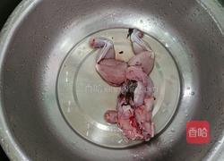 辣炒牛蛙的做法图解1