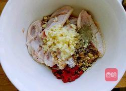 蒜香炸鸡翅的做法图解4