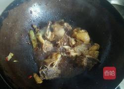 鸡骨架炖土豆的做法图解7