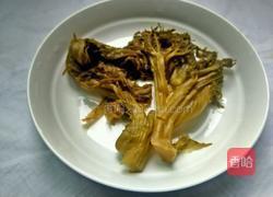 鲢鱼头尾汤的做法图解3