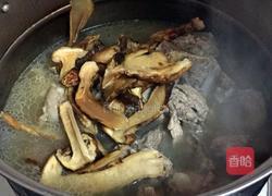 松茸棒骨养生汤的做法图解6