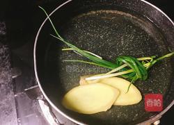 奶香青豆煨河虾的做法图解3