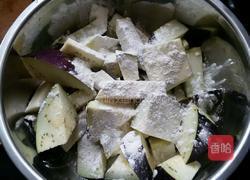 羊肉烧茄子的做法图解2