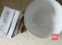 自制布丁（不用蒸烤 不用鸡蛋）的做法图解1