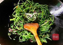 苋菜炒皮蛋的做法图解8