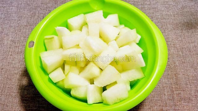 冬瓜去皮去籽切小块