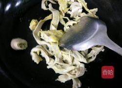 青椒面筋的做法图解5