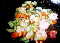 腰果虾球的做法图解6