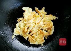 菜椒木耳炒鸡蛋的做法图解4