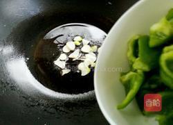 菜椒木耳炒鸡蛋的做法图解5