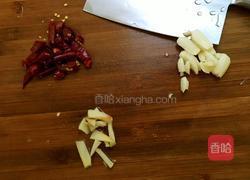 酸菜鸡的做法图解4
