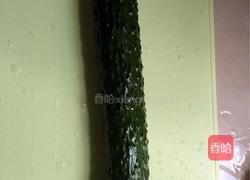 凉拌蒜香拍黄瓜的做法图解2