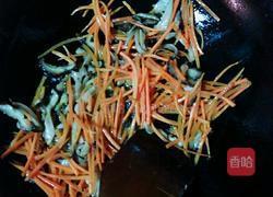 韭菜花炒牛肉的做法图解5