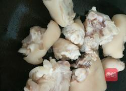 猪蹄玉米汤的做法图解4