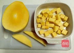 椰汁香芒西米露的做法图解3