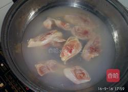 红枣鸡汤的做法图解2