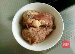 番茄烩牛肉的做法图解1