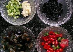 香辣炒皮蛋的做法图解2