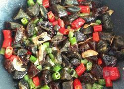 香辣炒皮蛋的做法图解7