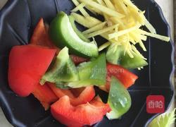 爽口西芹炒鲜尤的做法图解2