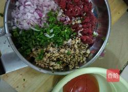 番茄牛肉馅饺子的做法图解2