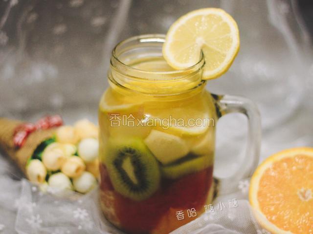 水果鸡尾酒