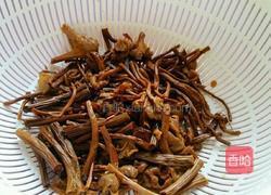 茶树菇炒瘦肉的做法图解3