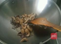 牛奶蘑菇汤的做法图解4