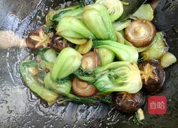 小白菜炒香菇的做法图解9