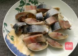 青椒炒鱼的做法图解2