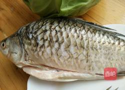 野生鲫鱼汤的做法图解1