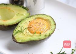 牛油果烤蛋的做法图解3