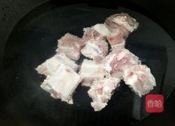 排骨烧土豆的做法图解2